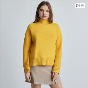 Everlane The Cashmere Stroopwafel
Turtleneck Yellow Small